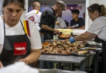 Consumidas duas toneladas de marisco na Costa Nova