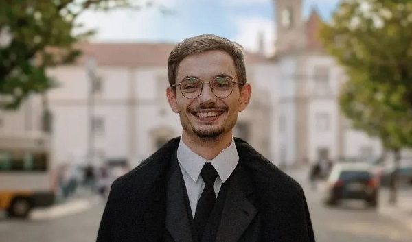 Carlos Guimarães anunciou candidatura à presidência da Associação Académica de Coimbra