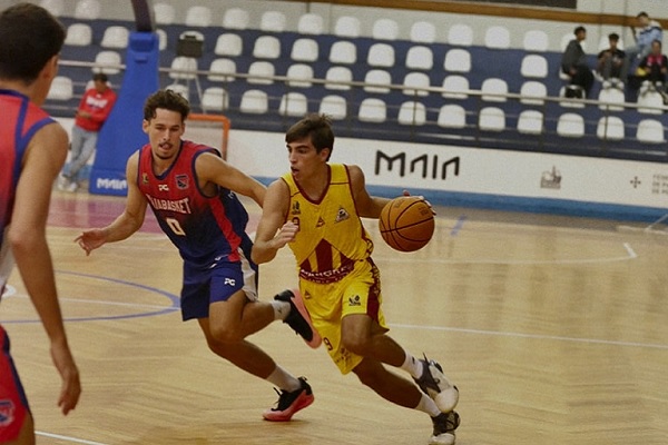 Illiabum Clube estreia-se no campeonato com vitória sobre o Maia Basket