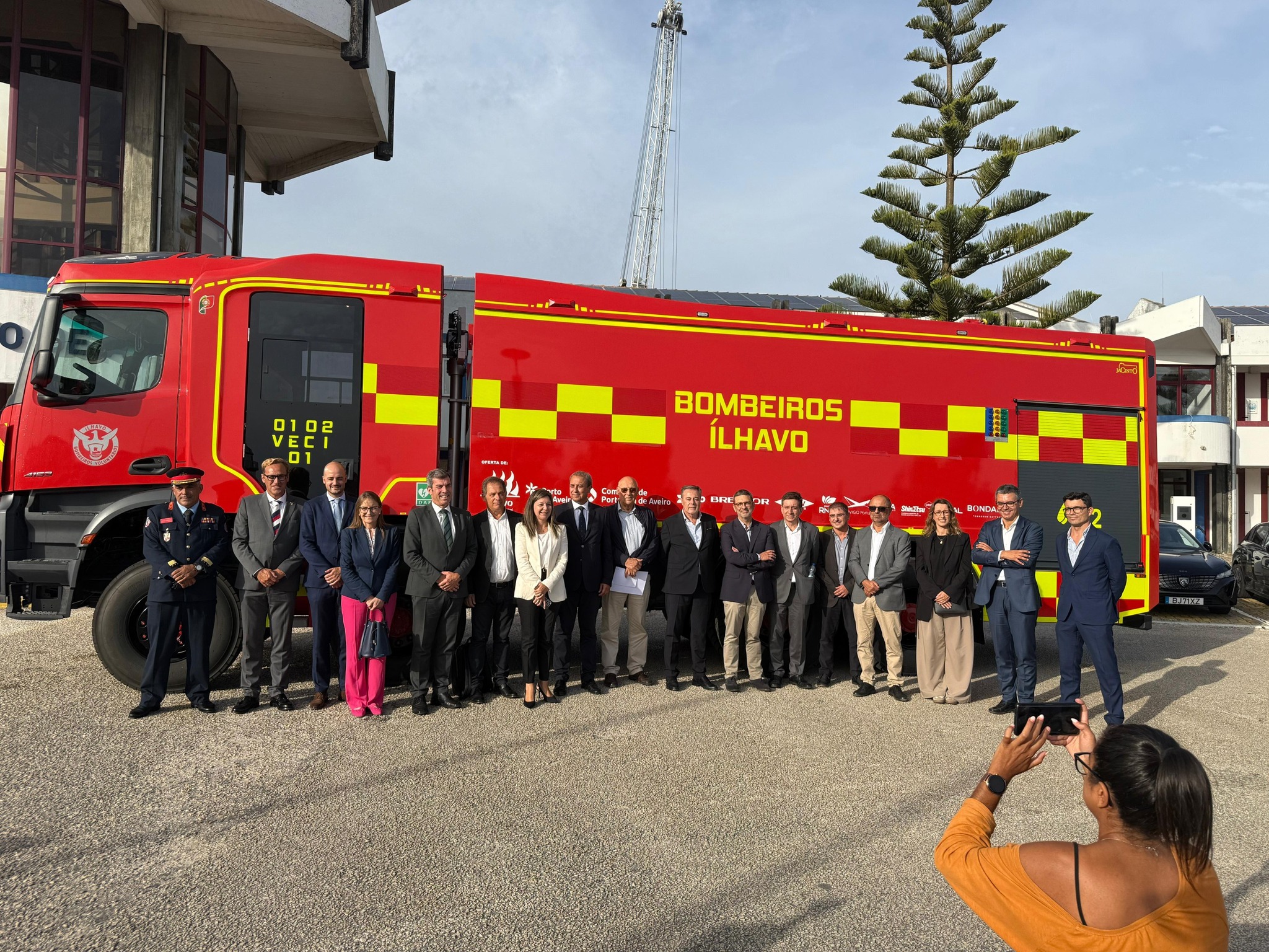Bombeiros Voluntários de Ílhavo apresentam novo Veículo Especial de Combate a Incêndios