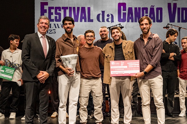 “Outono” venceu o 23.º Festival da Canção Vida
