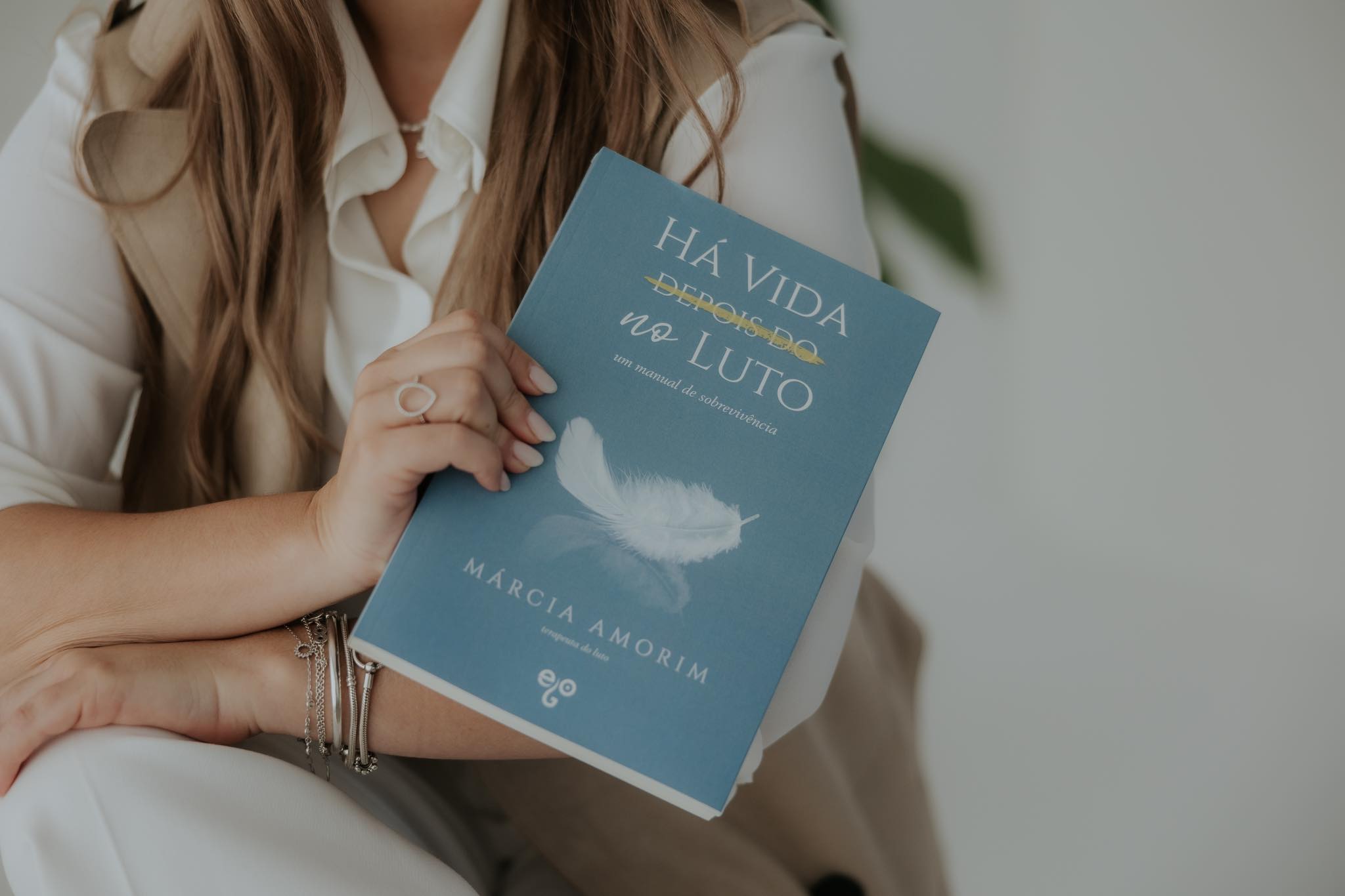Laboratório do Envelhecimento recebe Márcia Amorim, autora do livro ‘Há Vida no Luto’