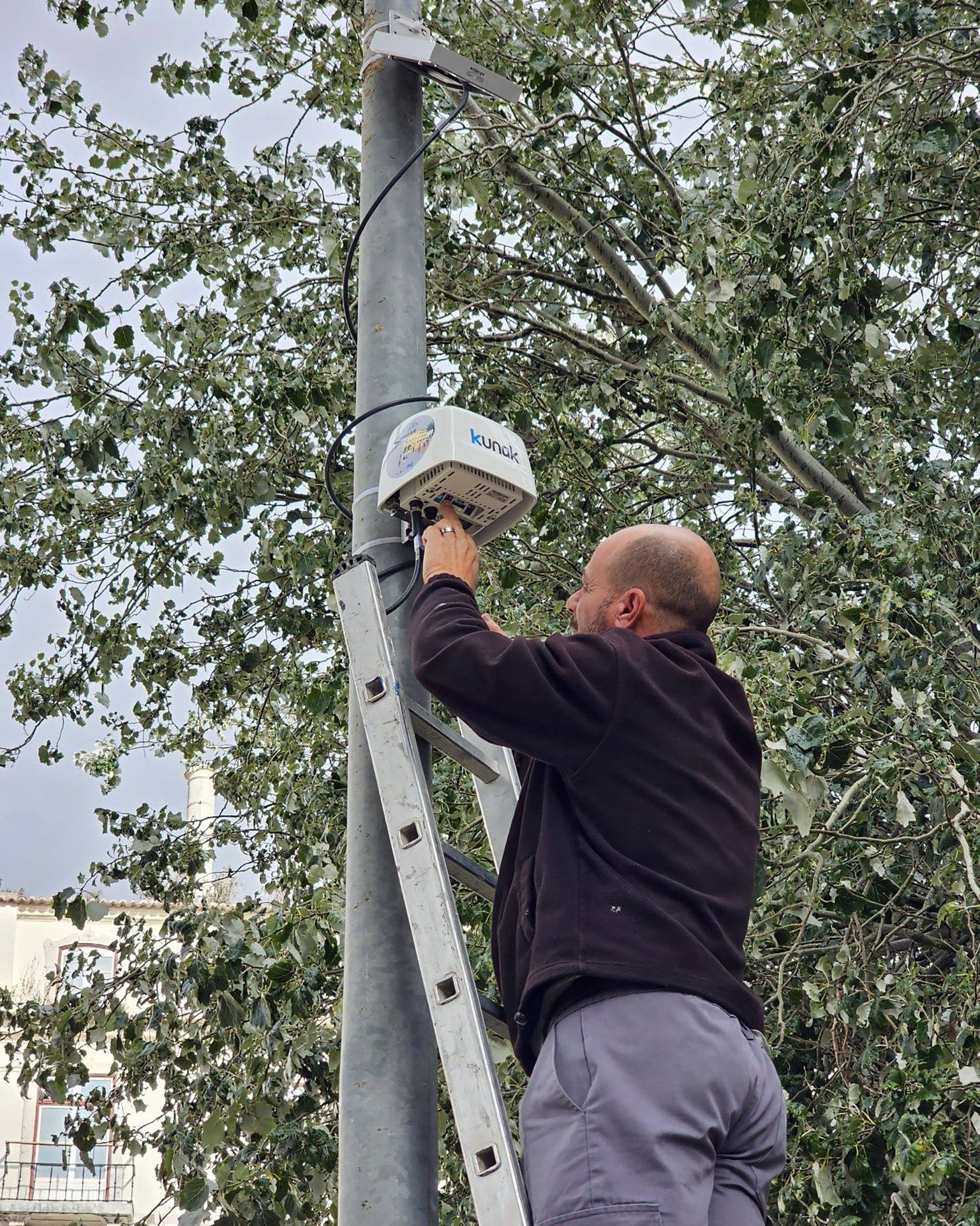 Escolas vão receber equipamentos para monitorizar a qualidade do ar