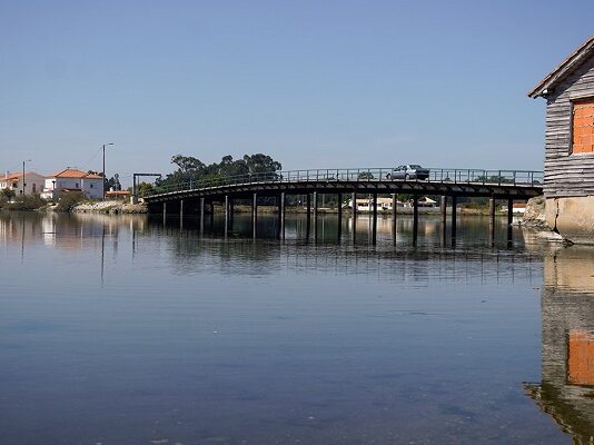 Ponte da Vista Alegre: reabilitação é «a solução para o presente», avisa Câmara Municipal