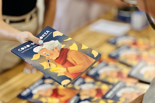 “Coro da Memória”: livro retrata percurso criativo musical da comunidade sénior