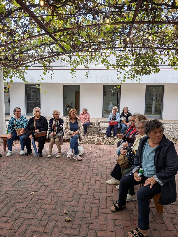 Seniores do CASCI descobrem a cultura gandaresa em visita à Casa Museu de Santo António